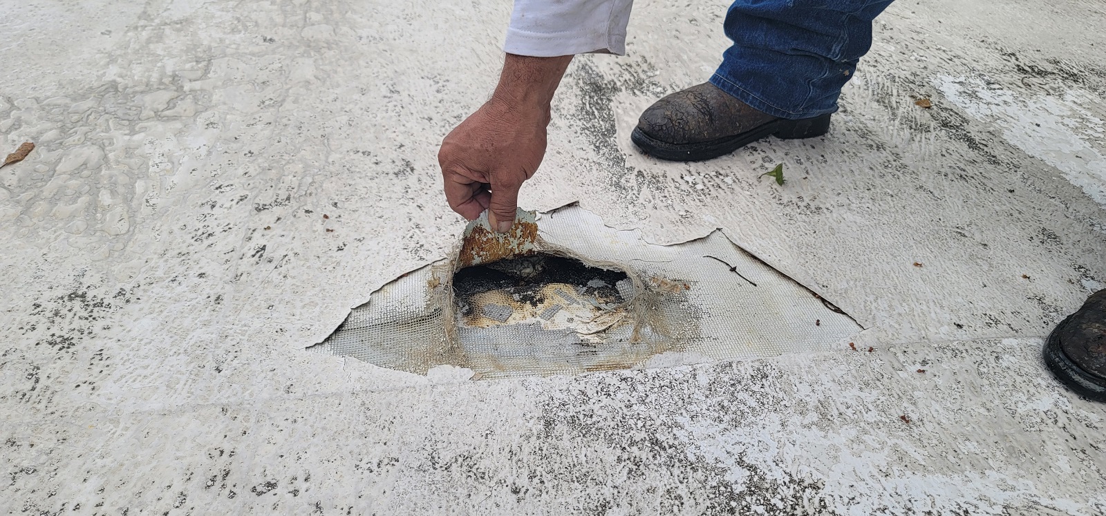 Roof repair in Fort Lauderdale by Planet Roofing