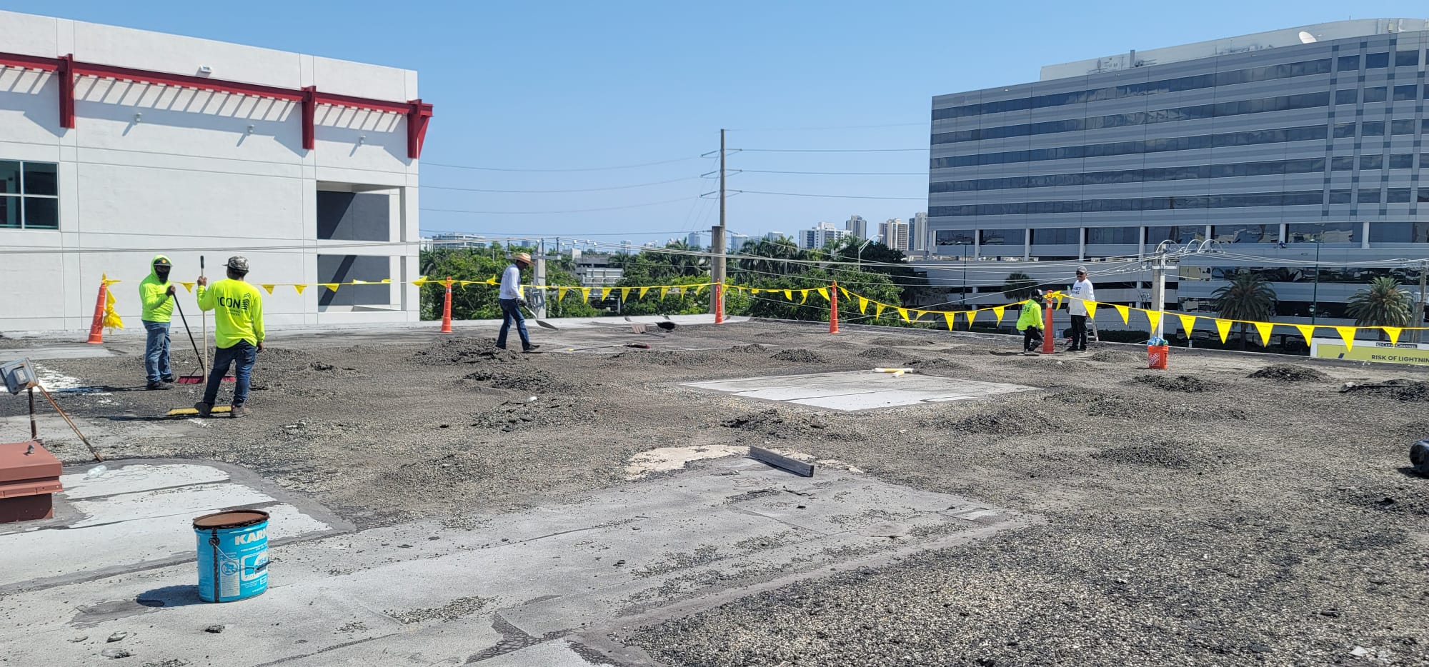 Flat roofing contractor in Fort Lauderdale by Planet Roofing