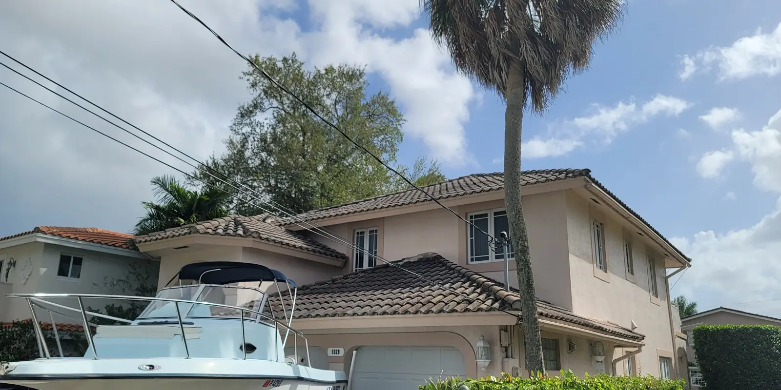 
            Why Fort Lauderdale Properties Need Tile Roofing
            
