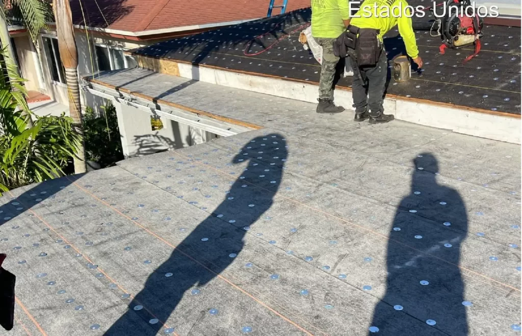 Roof inspection in Fort Lauderdale under sunny skies
